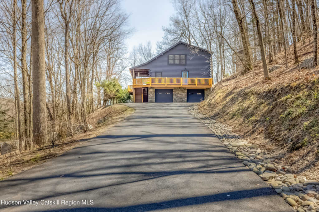 10 Deerpath Drive, New Paltz, NY 12561 - Photo 2 of 40