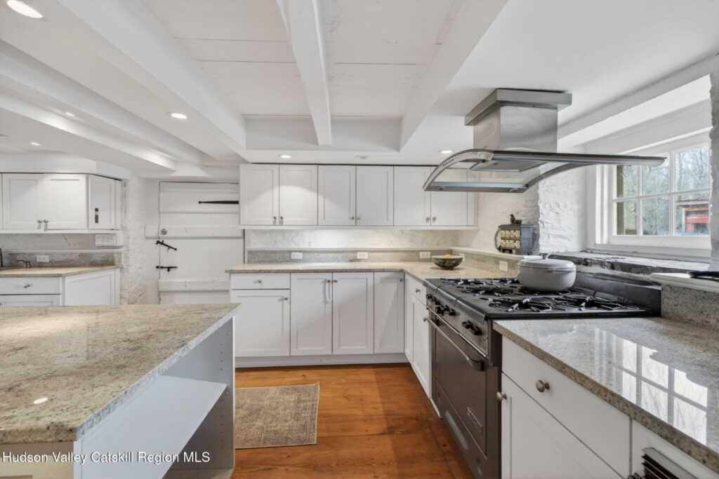 48 Oak Road, Saugerties, NY 12477 - Photo 8 of 29