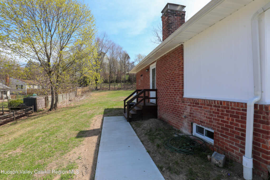 111 Zandhoek Road, Hurley, NY 12443 - Photo 6 of 36