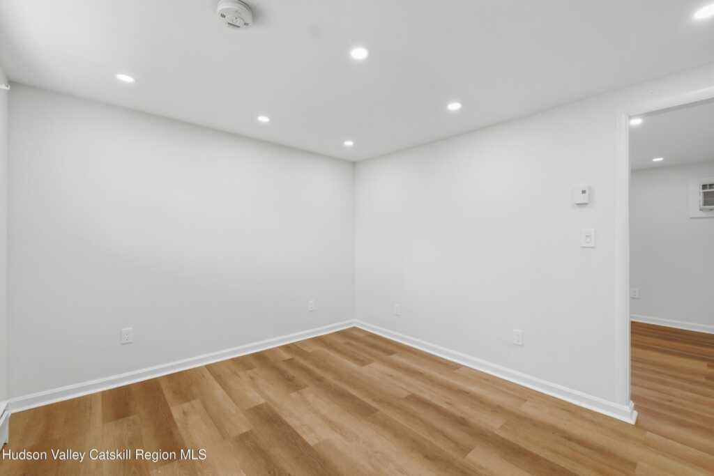 40 Orchard Lane, Unit #J, Woodstock, NY 12498 - Photo 10 of 24