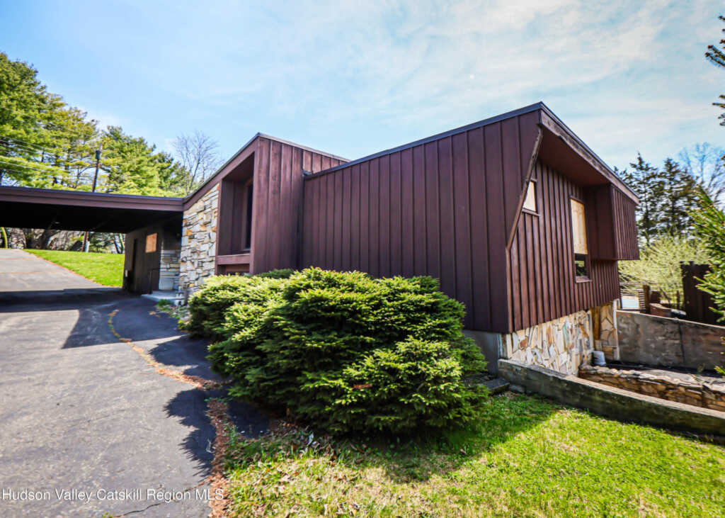 32 Lynette Boulevard, Kingston, NY 12401 - Photo 3 of 46