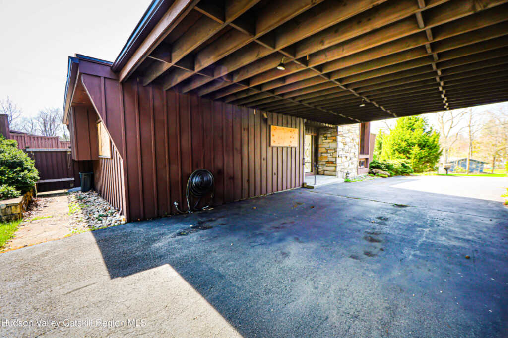 32 Lynette Boulevard, Kingston, NY 12401 - Photo 4 of 46