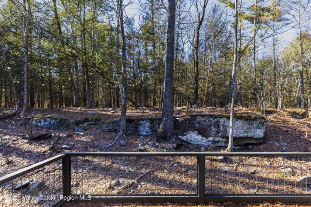 1442 Glasco Turnpike, Saugerties, NY 12477 - Photo 23 of 24