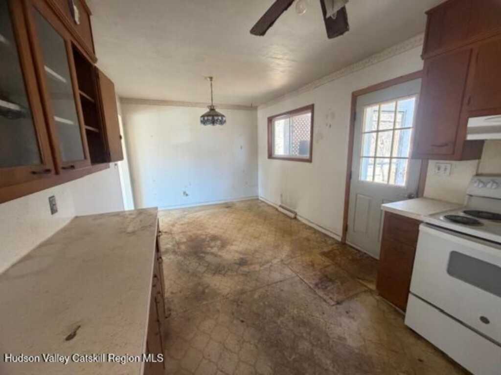 77 Appletree Drive, Saugerties, NY 12477 - Photo 5 of 18