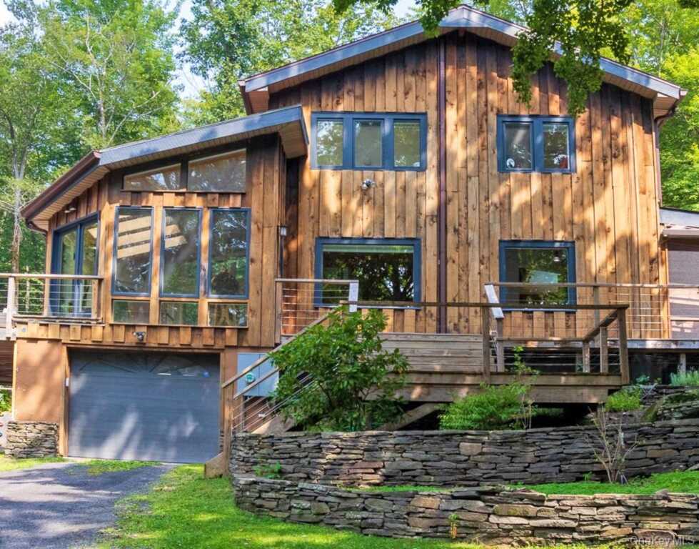 551 Mt Guardian Road, Woodstock, NY 12498