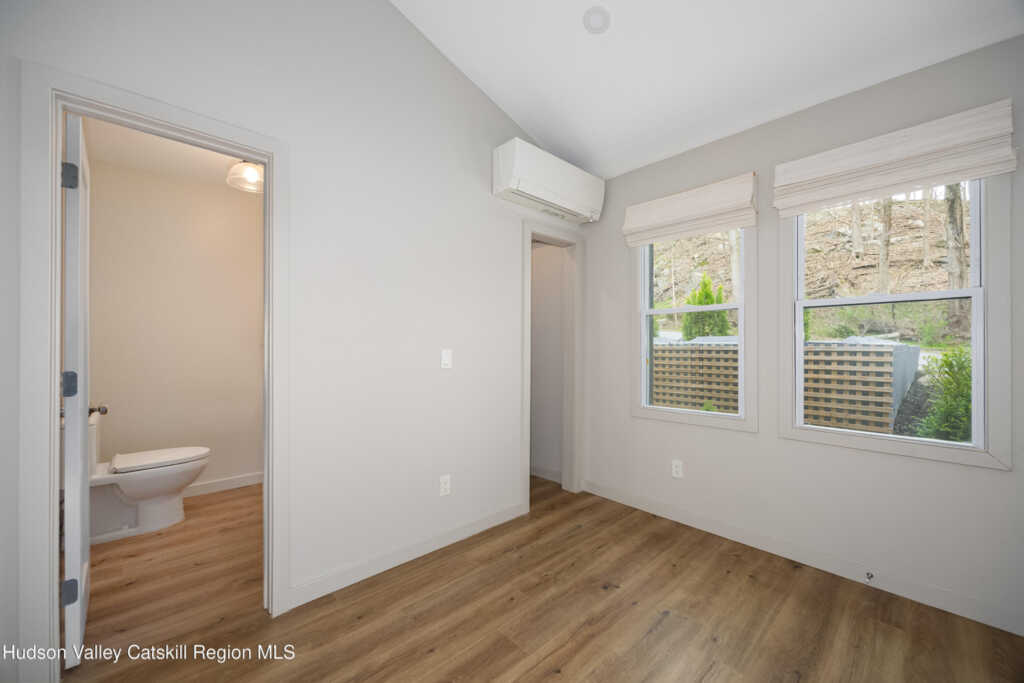 39 Broadway, Kingston, NY 12401 - Photo 10 of 41