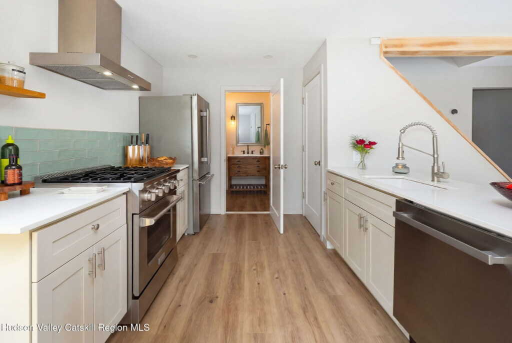 39 Broadway, Kingston, NY 12401 - Photo 17 of 41