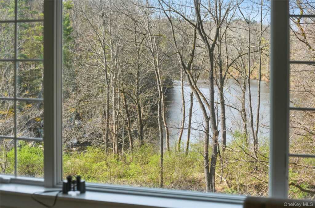 669 Route 213, Rosendale, NY 12472 - Photo 11 of 36