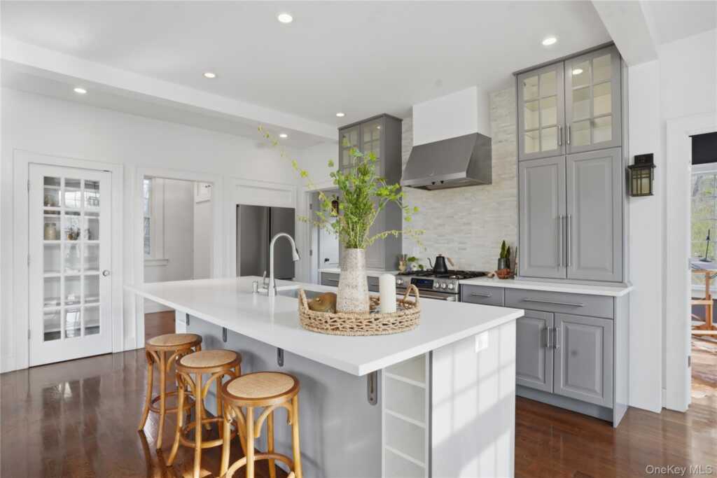 669 Route 213, Rosendale, NY 12472 - Photo 3 of 36