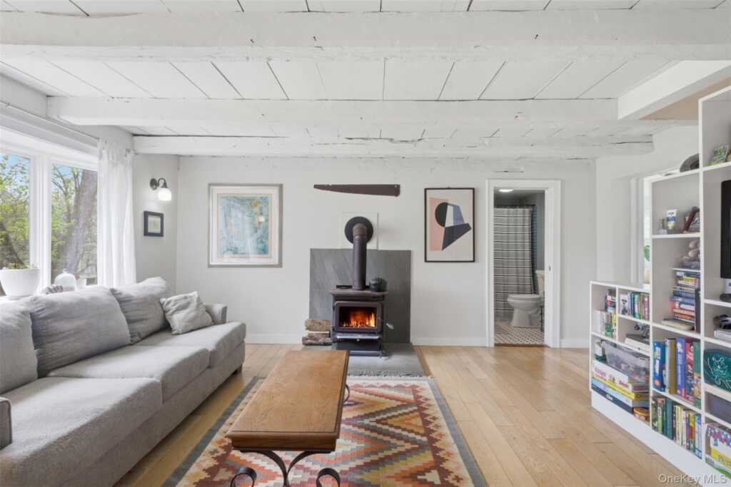 906 Albany Post Road, New Paltz, NY 12561 - Photo 10 of 29