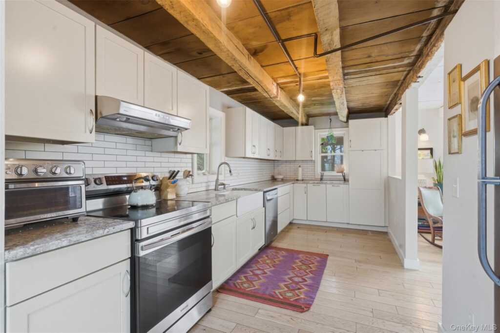 906 Albany Post Road, New Paltz, NY 12561 - Photo 12 of 29