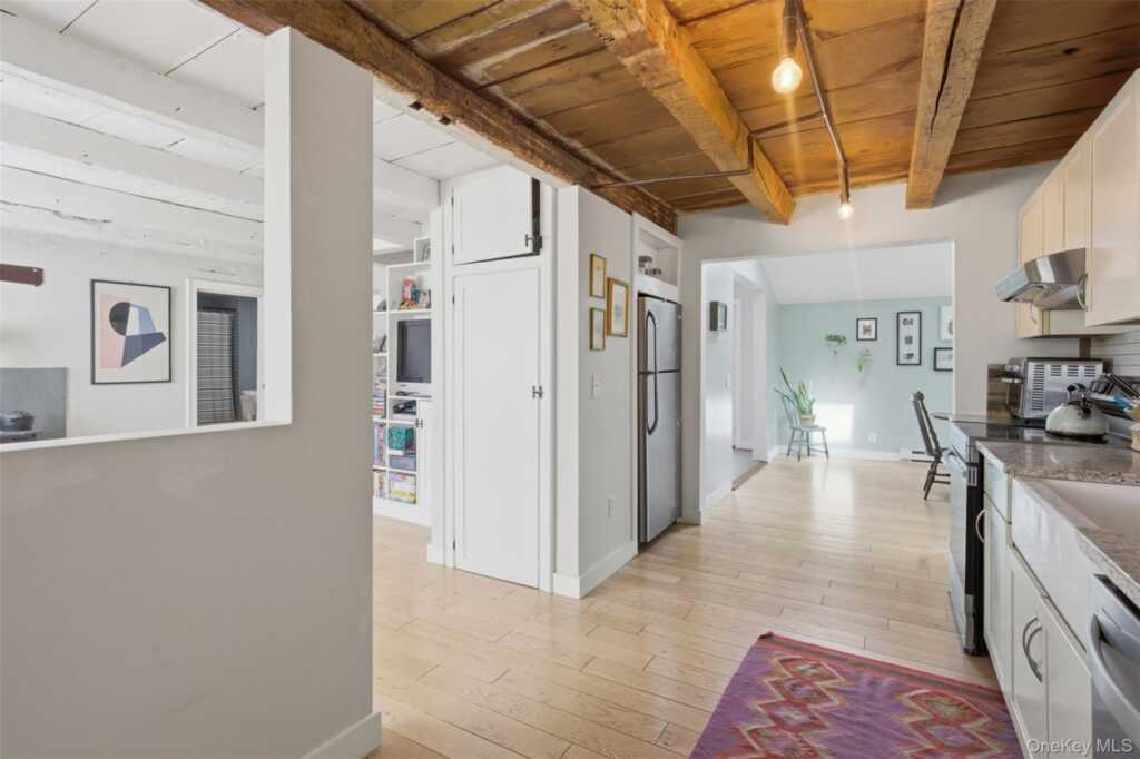 906 Albany Post Road, New Paltz, NY 12561 - Photo 14 of 29