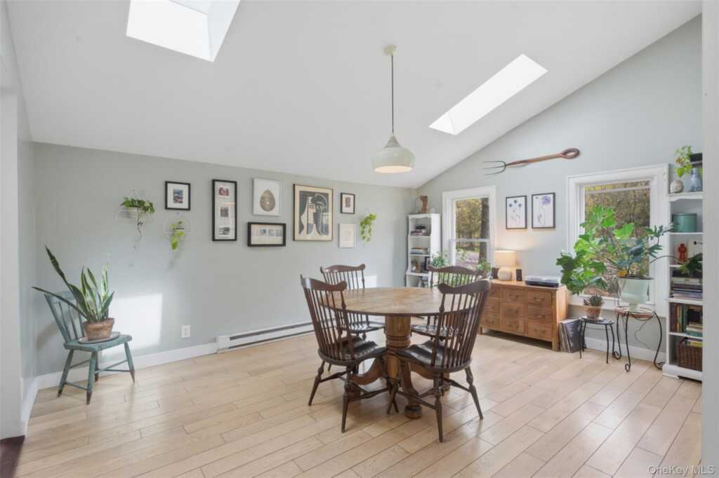 906 Albany Post Road, New Paltz, NY 12561 - Photo 15 of 29