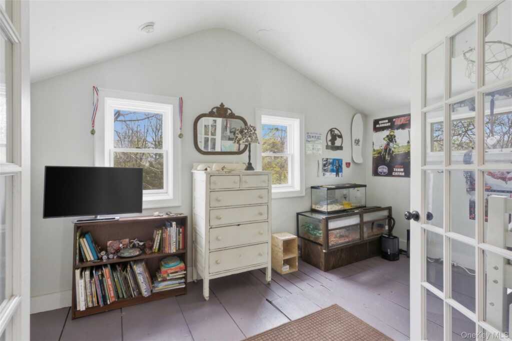 906 Albany Post Road, New Paltz, NY 12561 - Photo 22 of 29