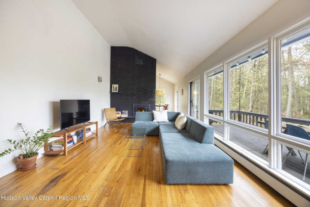 87 Witchtree Road, Woodstock, NY 12498 - Photo 3 of 20