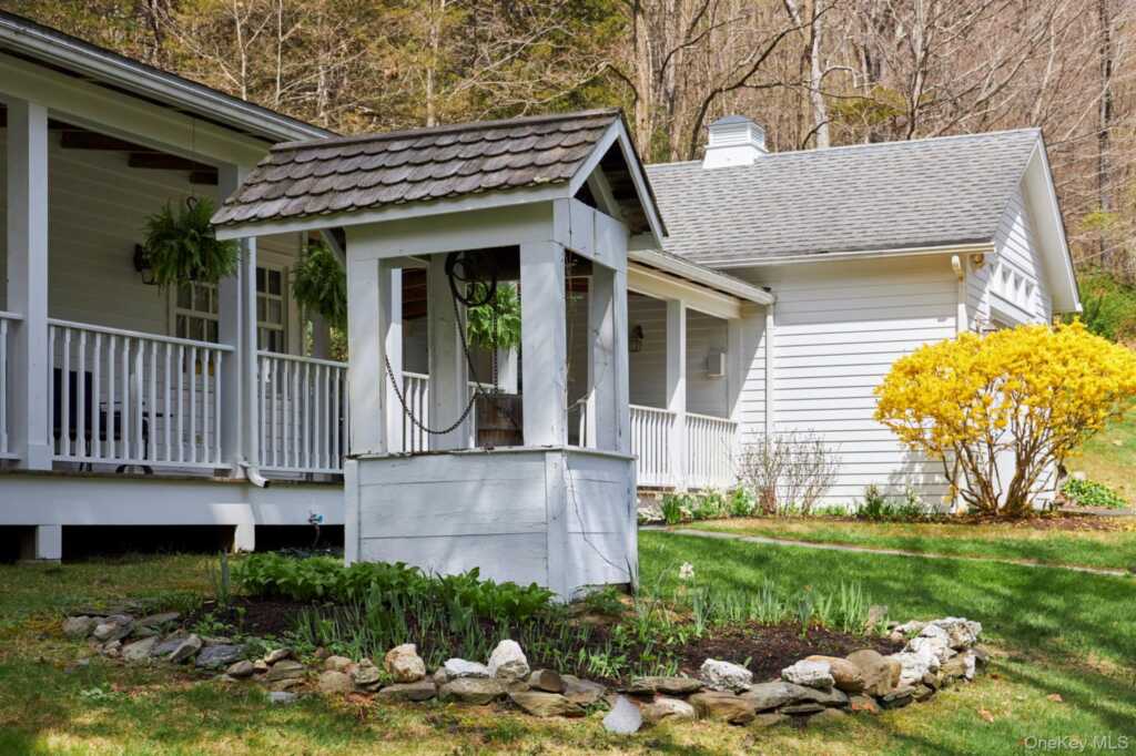 457 Round Lake Road, Rhinebeck, NY 12572 - Photo 35 of 36