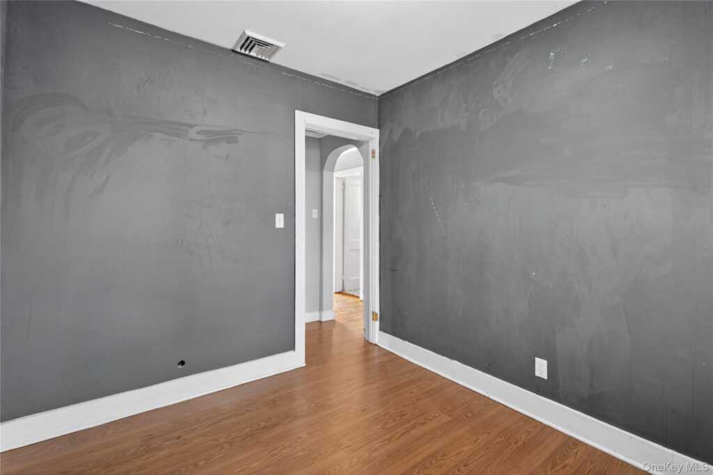 81 Pine Grove Avenue, Kingston, NY 12401 - Photo 13 of 34