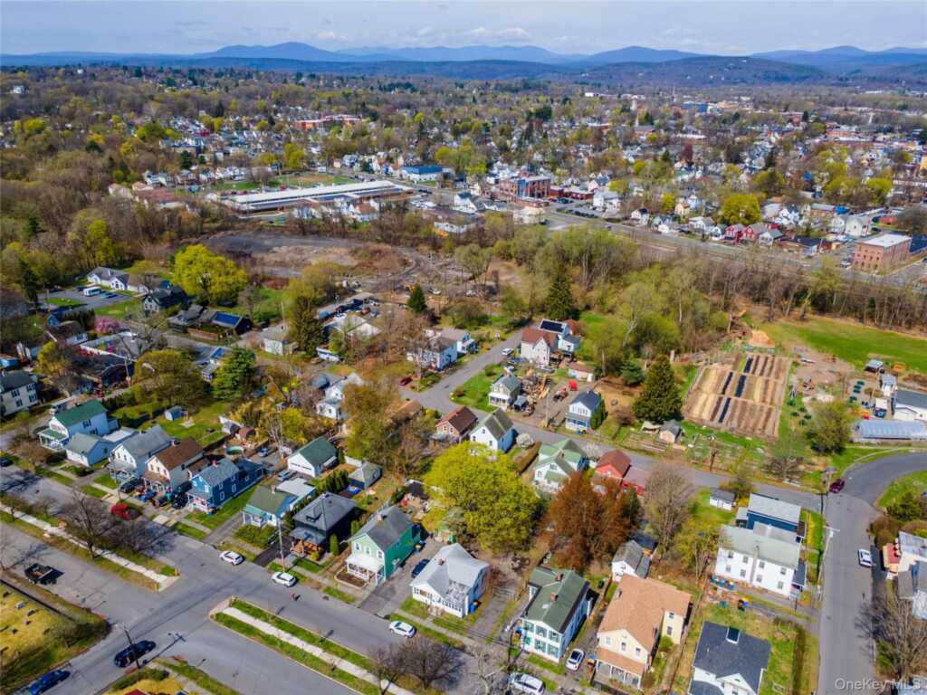 81 Pine Grove Avenue, Kingston, NY 12401 - Photo 24 of 34