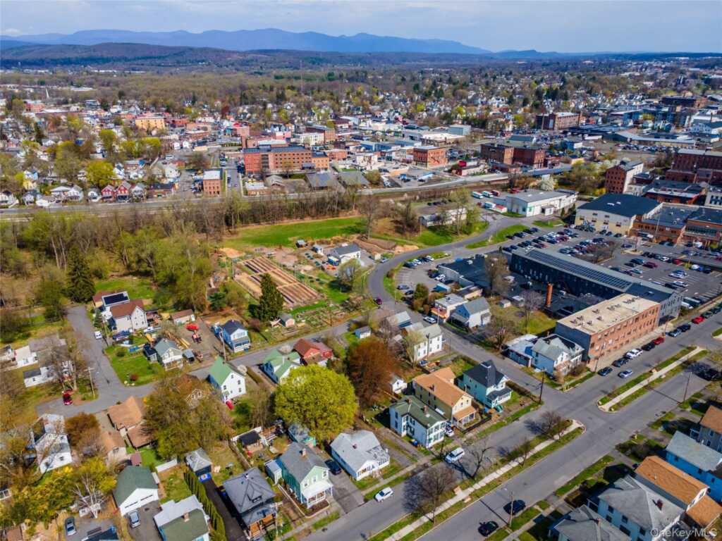 81 Pine Grove Avenue, Kingston, NY 12401 - Photo 26 of 34