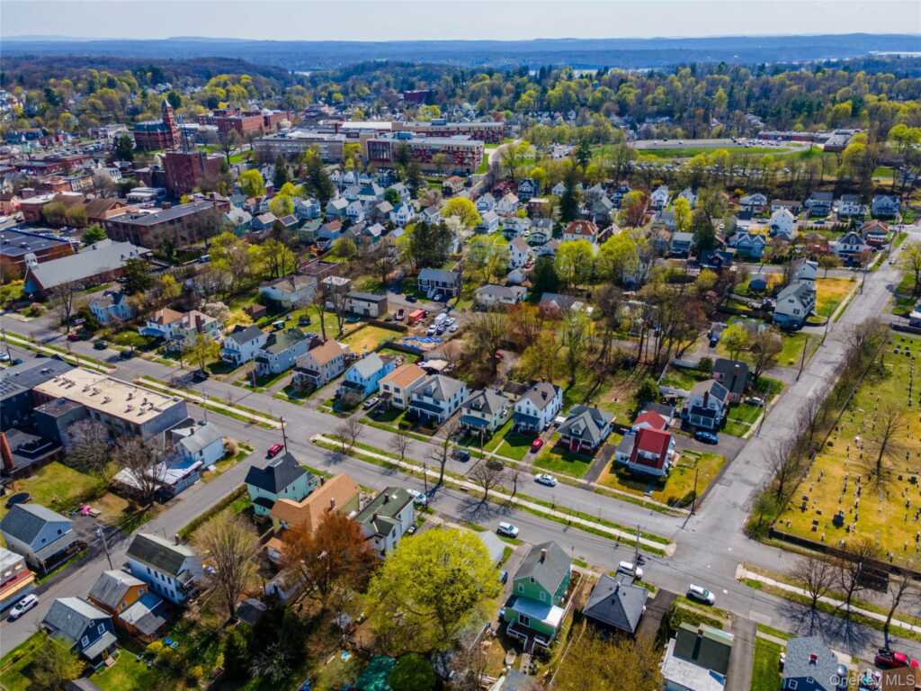 81 Pine Grove Avenue, Kingston, NY 12401 - Photo 28 of 34