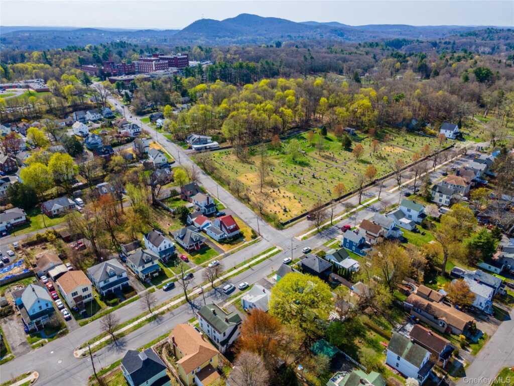 81 Pine Grove Avenue, Kingston, NY 12401 - Photo 30 of 34