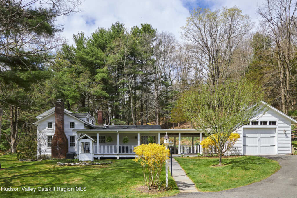 457 Round Lake Road, Rhinebeck, NY 12572 - Photo 2 of 30