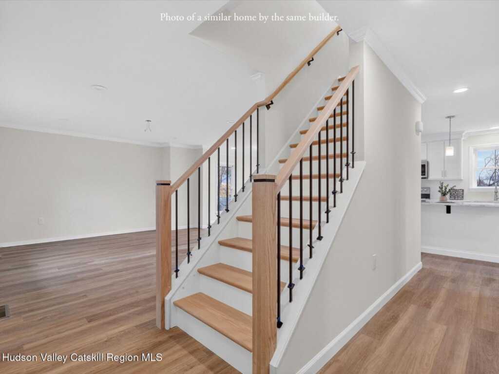 29 Teetsel Street, Saugerties, NY 12477 - Photo 2 of 25