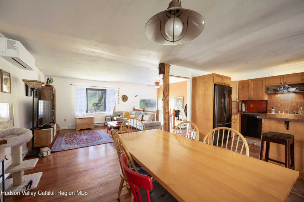 109 Hilltop Road, Rhinebeck, NY 12572 - Photo 8 of 26