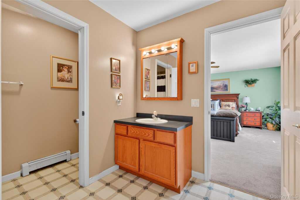 1044 Blue Mountain Road, Saugerties, NY 12477 - Photo 19 of 33