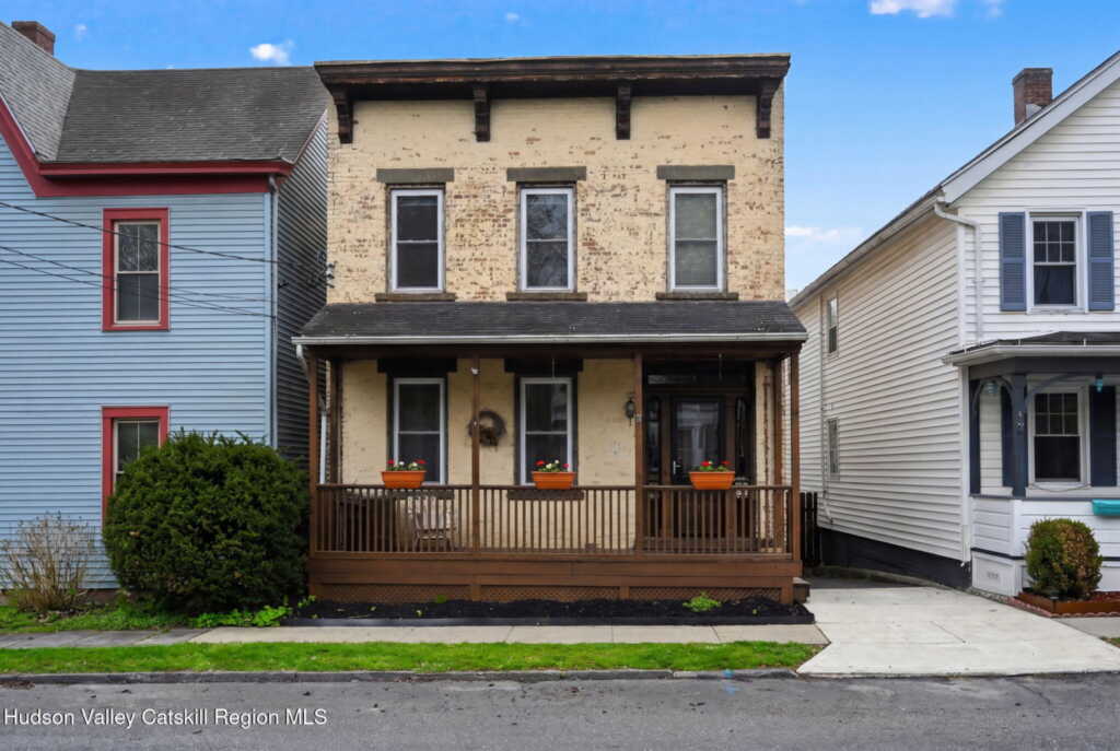 140 Hunter Street, Kingston, NY 12401