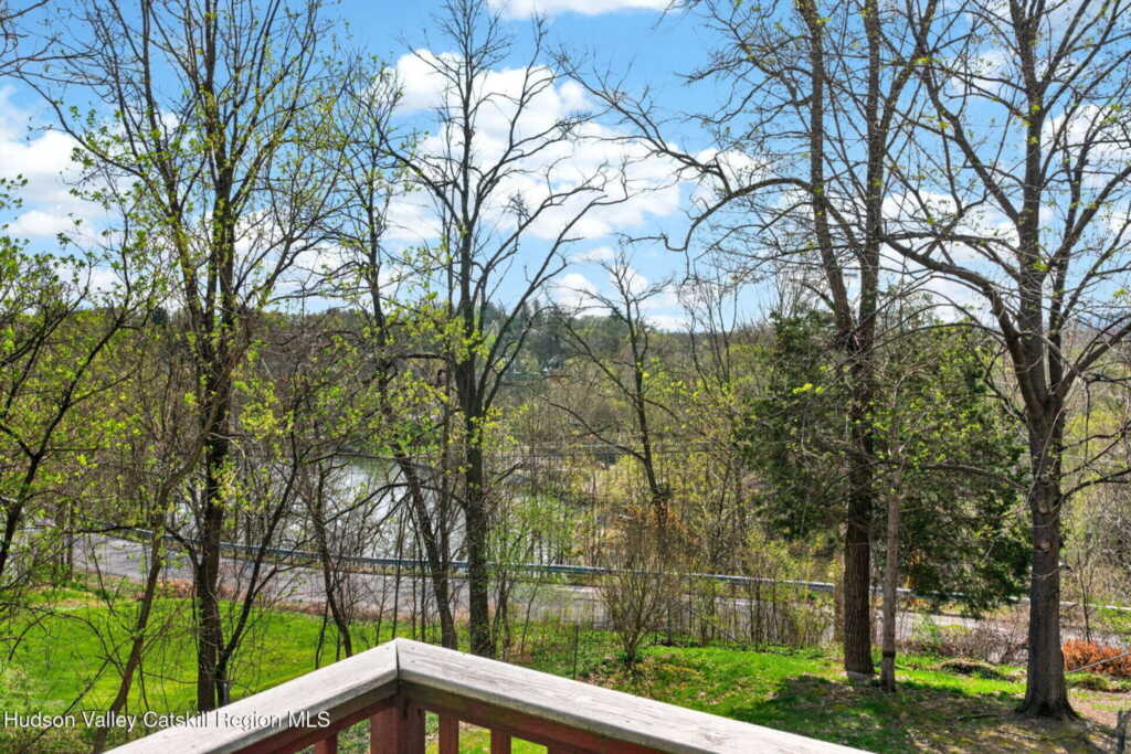 18 Latham Circle, Saugerties, NY 12477 - Photo 39 of 48