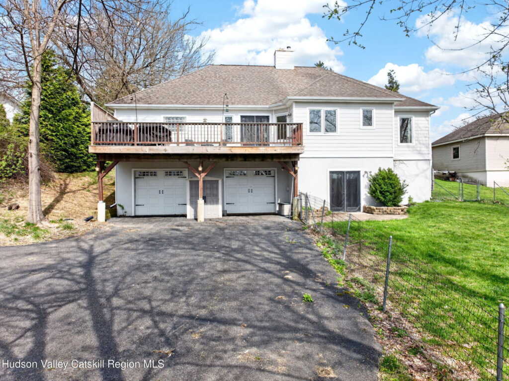 18 Latham Circle, Saugerties, NY 12477 - Photo 42 of 48