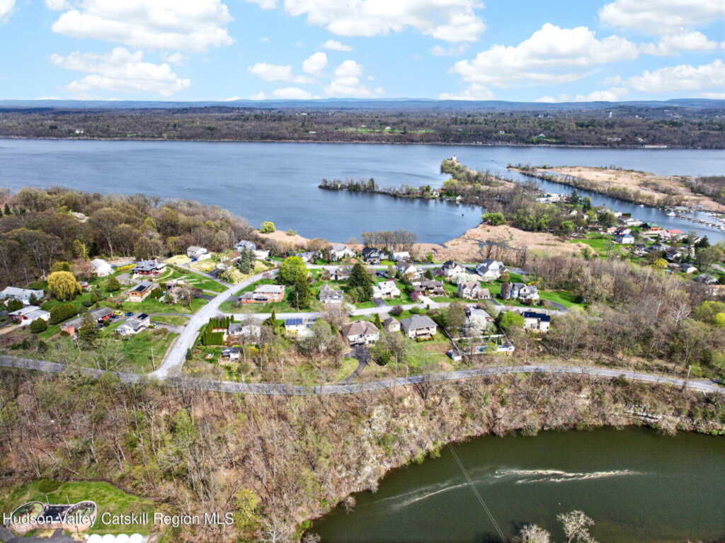 18 Latham Circle, Saugerties, NY 12477 - Photo 46 of 48