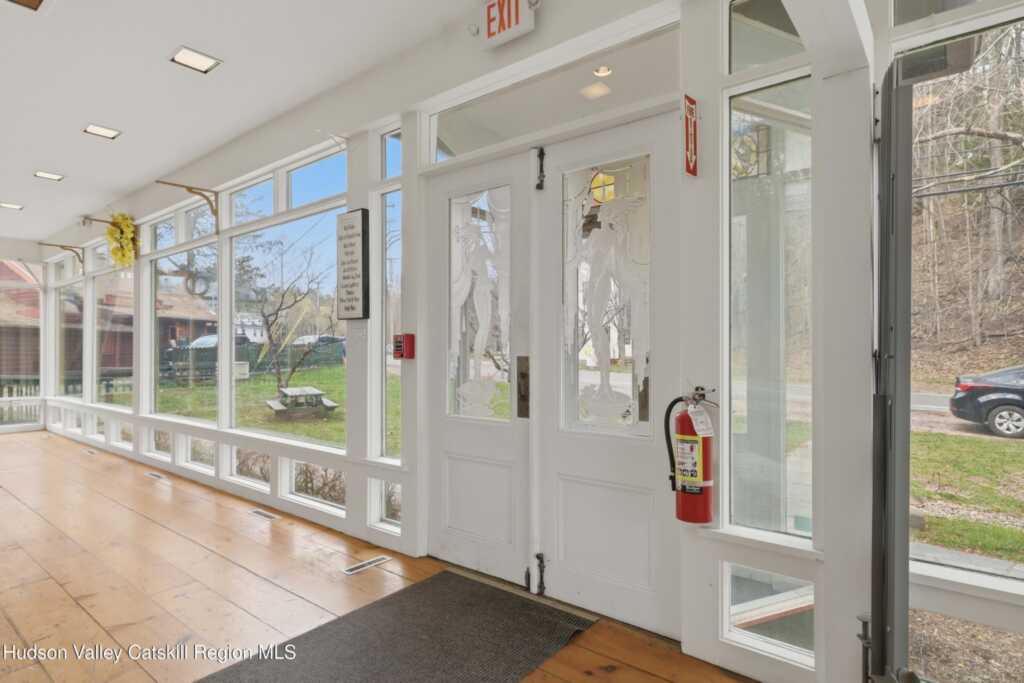297 Tinker Street, Unit #Sr, Woodstock, NY 12498 - Photo 23 of 30