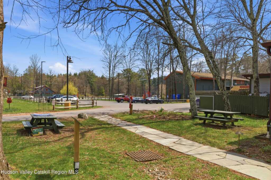 297 Tinker Street, Unit #Sr, Woodstock, NY 12498 - Photo 8 of 30