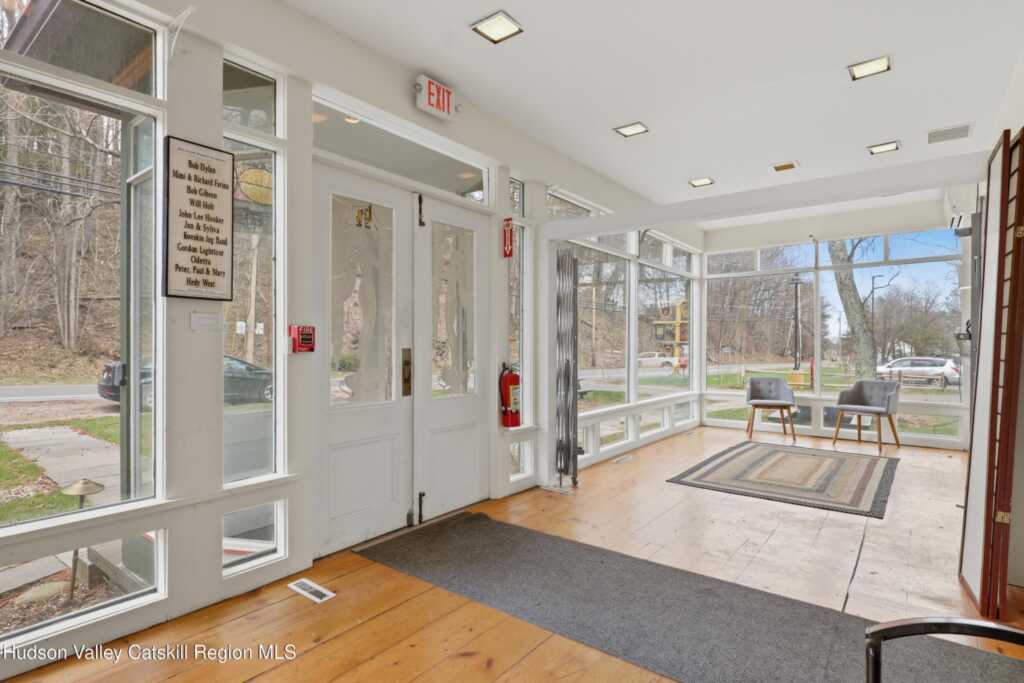 297 Tinker Street, Unit #Sr, Woodstock, NY 12498 - Photo 9 of 30
