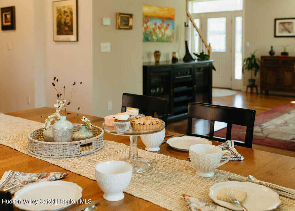 10 Taylor Street, New Paltz, NY 12561 - Photo 4 of 50