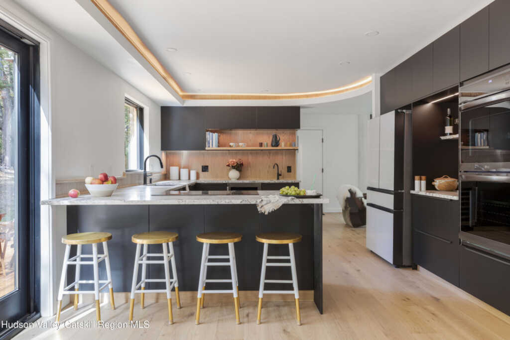 520 Plutarch Road, New Paltz, NY 12561 - Photo 4 of 39