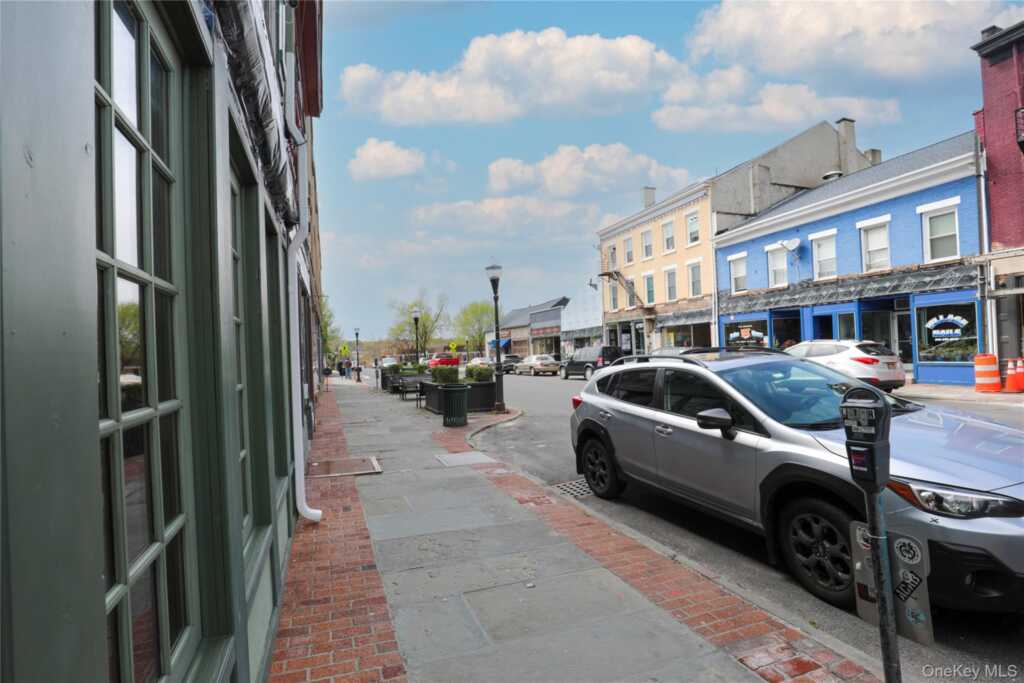 44 N Front Street, Kingston, NY 12401 - Photo 2 of 32