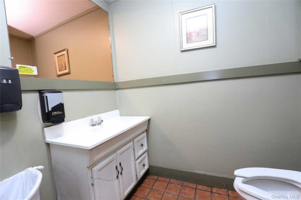 44 N Front Street, Kingston, NY 12401 - Photo 30 of 32