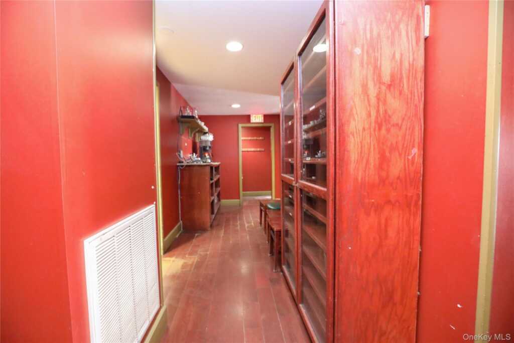 44 N Front Street, Kingston, NY 12401 - Photo 8 of 32
