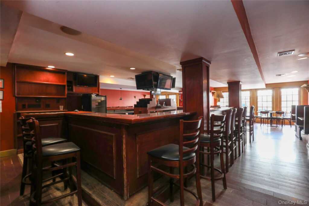 44 N Front Street, Kingston, NY 12401 - Photo 9 of 32