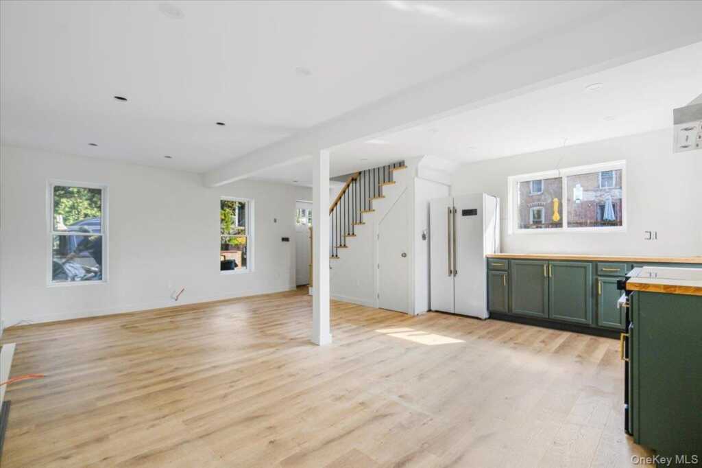 9 Dubois Street, Unit #A, Kingston, NY 12401 - Photo 4 of 8