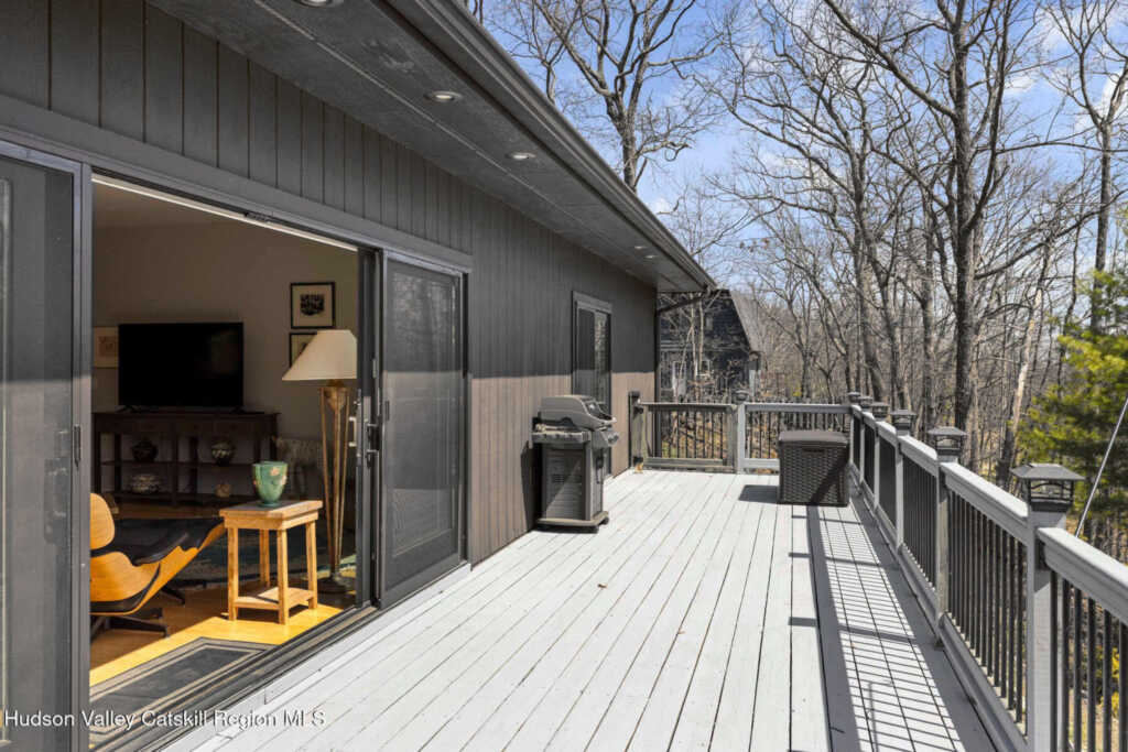 9 Chesters Place, Woodstock, NY 12498 - Photo 17 of 44