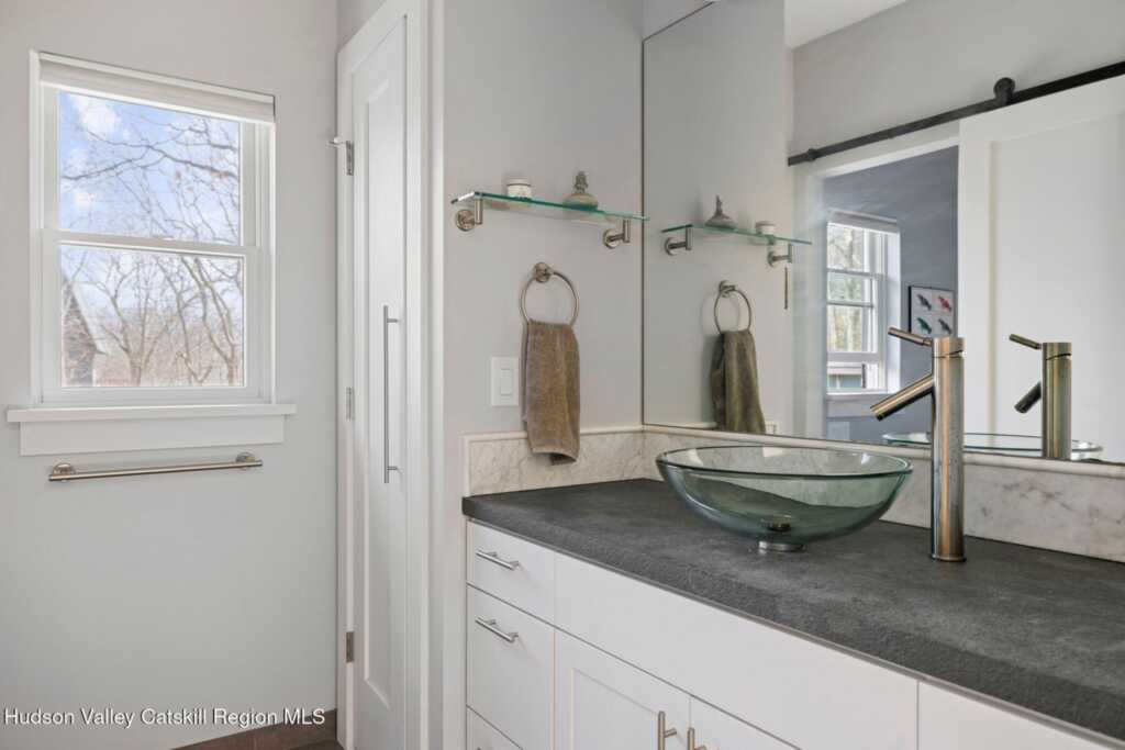 9 Chesters Place, Woodstock, NY 12498 - Photo 23 of 44