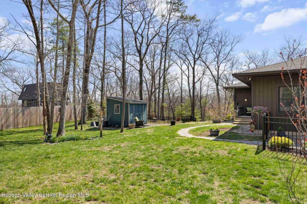 9 Chesters Place, Woodstock, NY 12498 - Photo 38 of 44