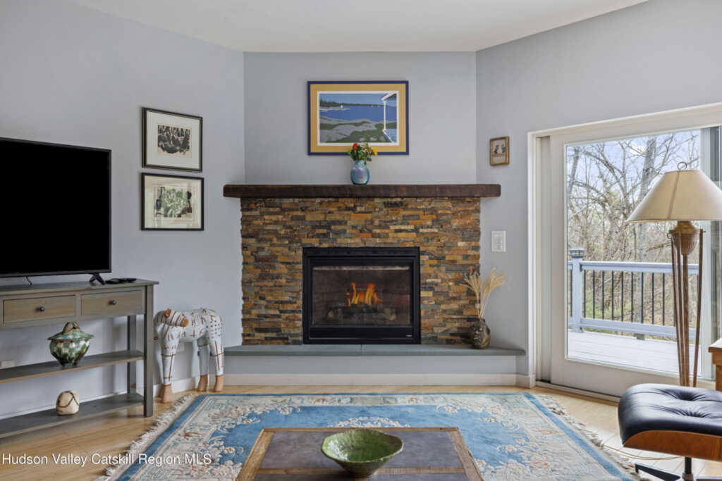 9 Chesters Place, Woodstock, NY 12498 - Photo 7 of 44