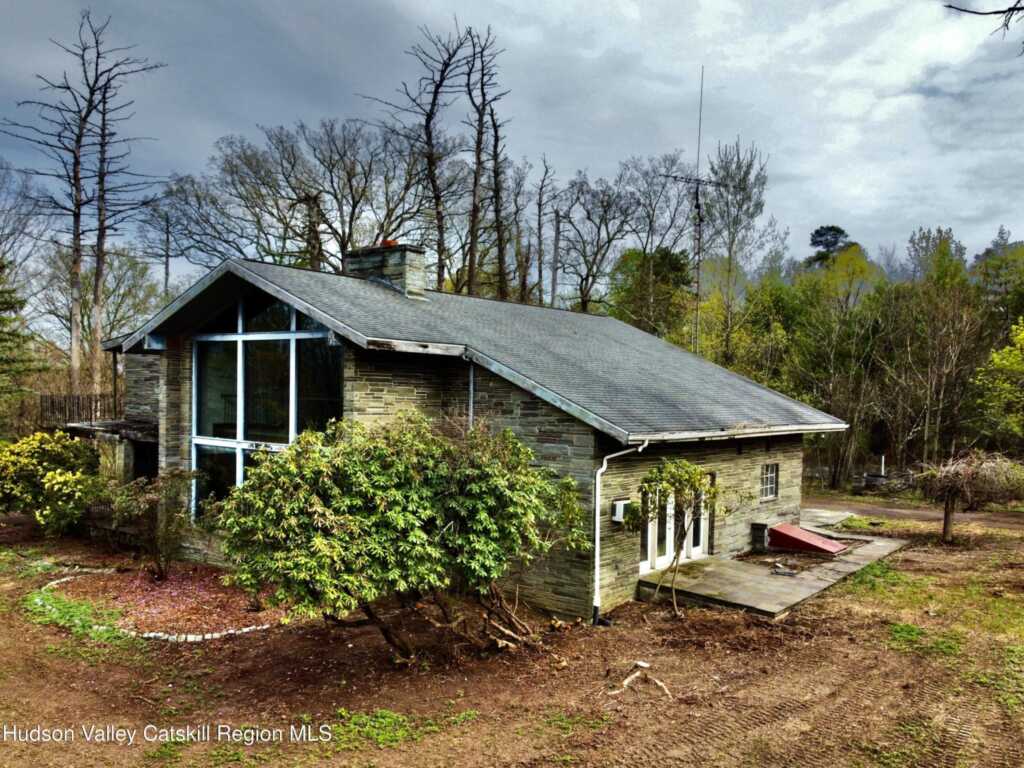 3058 New York 32, Saugerties, NY 12477 - Photo 7 of 50