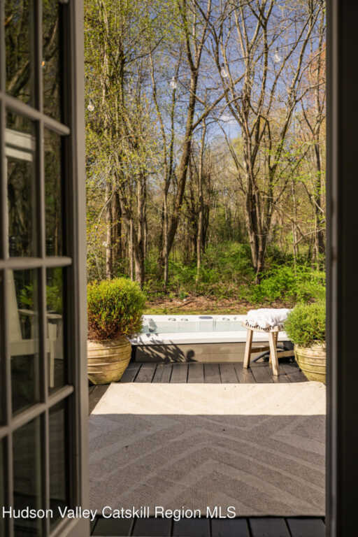674 Glasco Turnpike, Saugerties, NY 12477 - Photo 31 of 47