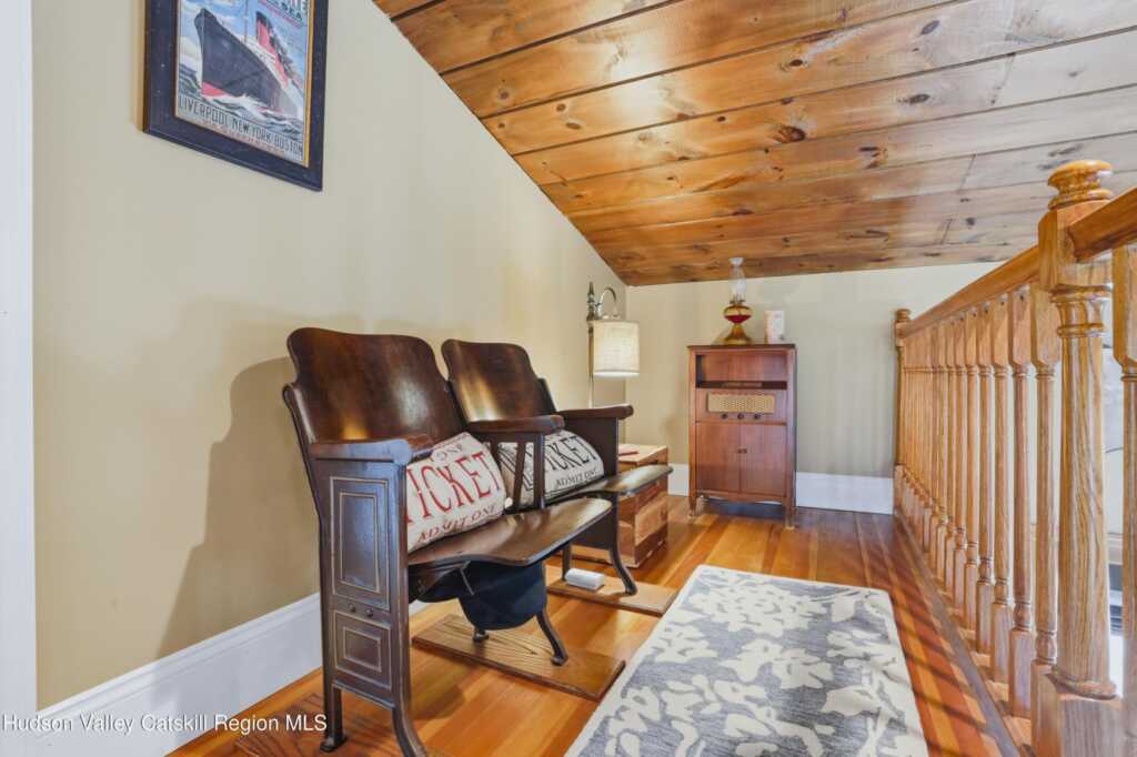 496 Mountain View Avenue, Hurley, NY 12443 - Photo 31 of 40